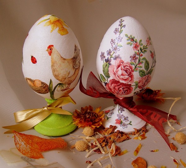 Деревянные яйца на Пасху фото